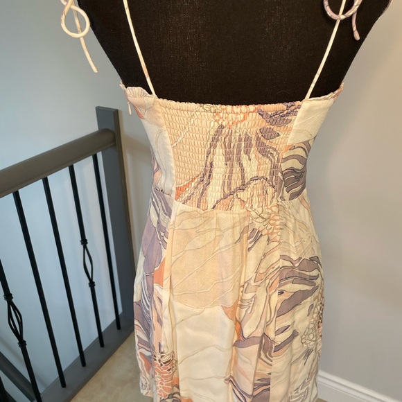 Wilfred Pattern Flirty Mini Dress with Shoulder ties (6) - Picture 2 of 5